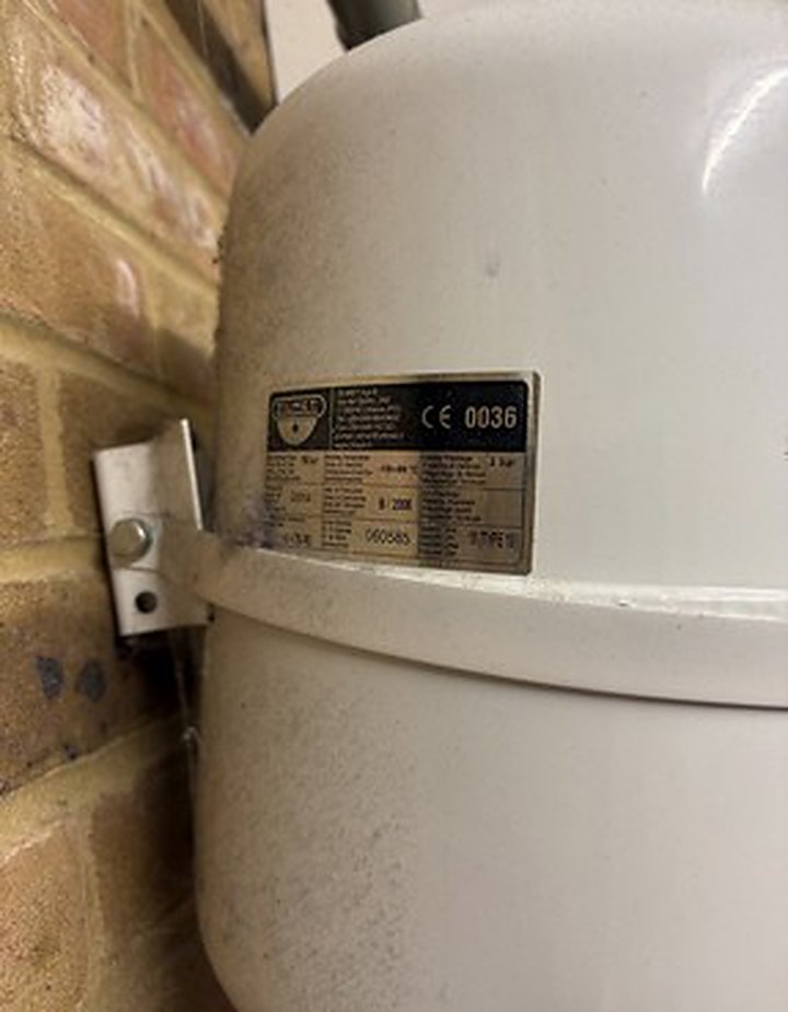Zilmet 18 litre expansion vessel data plate showing September 2008 manufacture date on a cylinder in Ashford